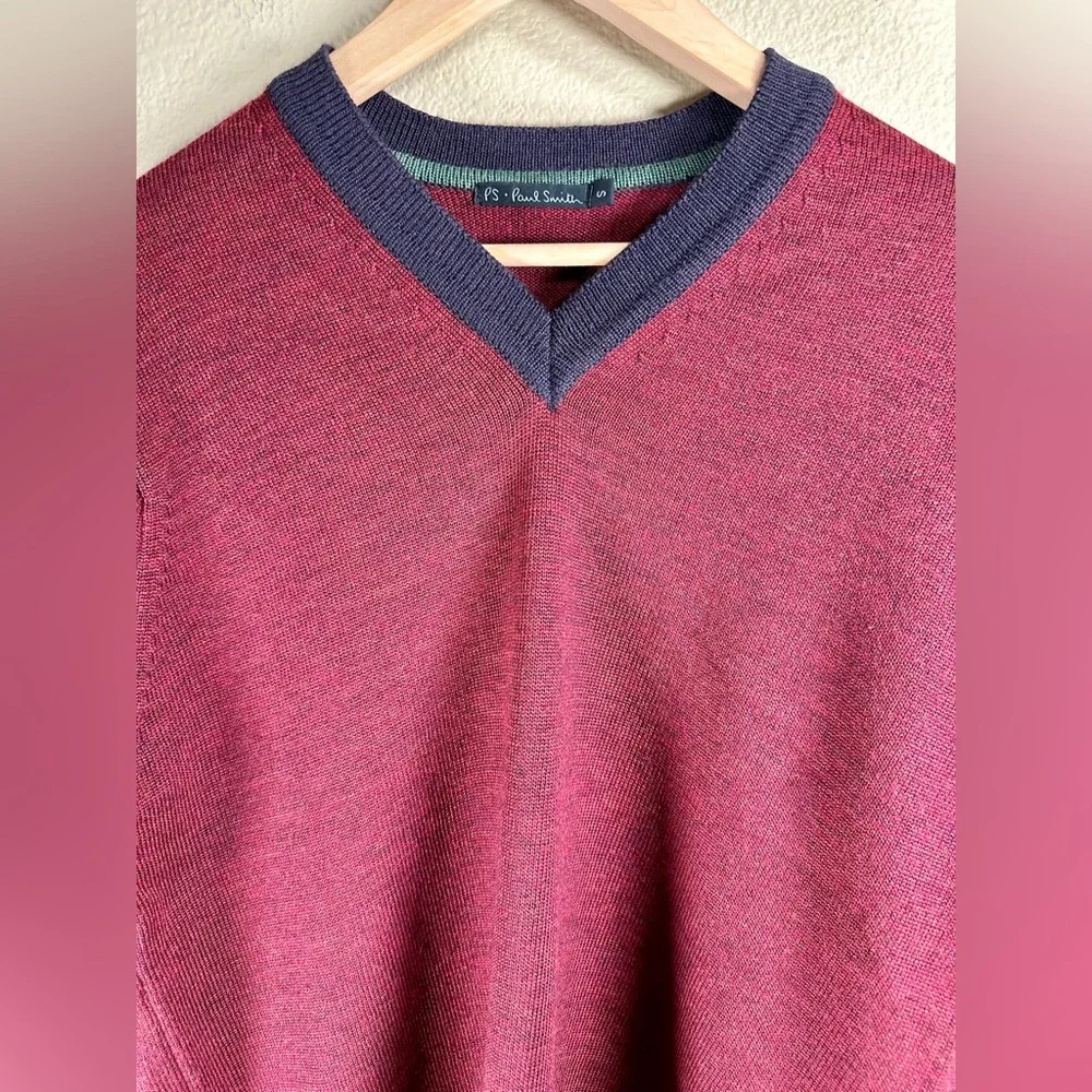 PS Paul Smith Men's V-Neck Sweater. Pure Wool Size: S - Picture 3 of 7